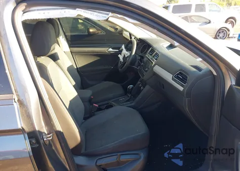 2018 Volkswagen Tiguan 2.0T S из США, поврежденный, VIN 3VV1B7AX4JM064688